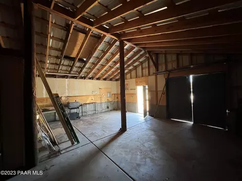 241 Als Way, Ash Fork, AZ 86320 photo 16