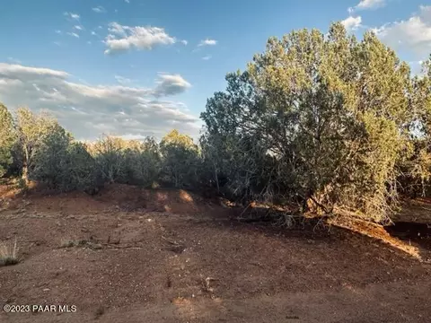 88 NE Stockmans Rd, Ash Fork, AZ 86320 photo 11