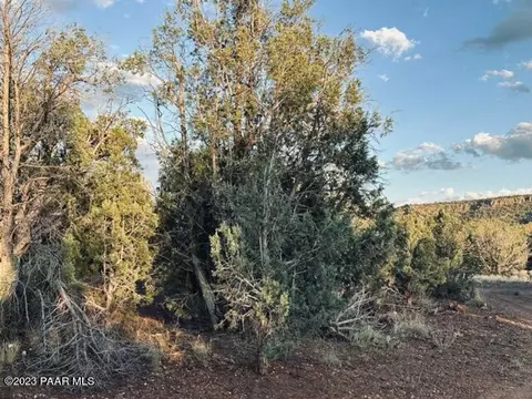 88 NE Stockmans Rd, Ash Fork, AZ 86320 photo 14