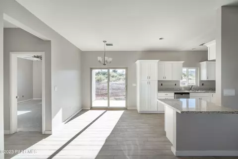 20049 E Pinto Dr, Mayer, AZ 86333 photo 5