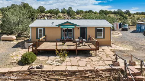 112 Juniperwood Rnch # b, Ash Fork, AZ 86320