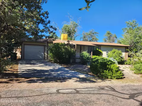 1660 White Oak Cir, Prescott, AZ 86305