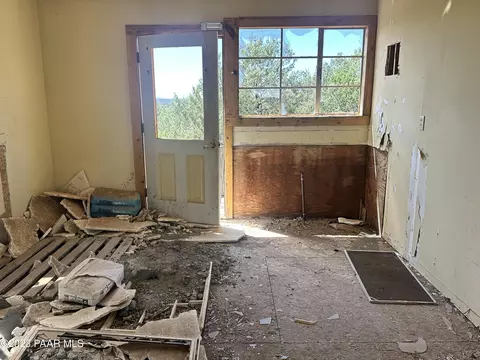 1248 W Picacho Dr, Ash Fork, AZ 86320 photo 7