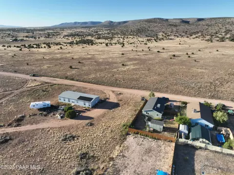 351 E Ahonen Rd, Paulden, AZ 86334 photo 10