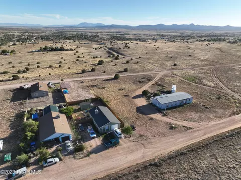 351 E Ahonen Rd, Paulden, AZ 86334 photo 4