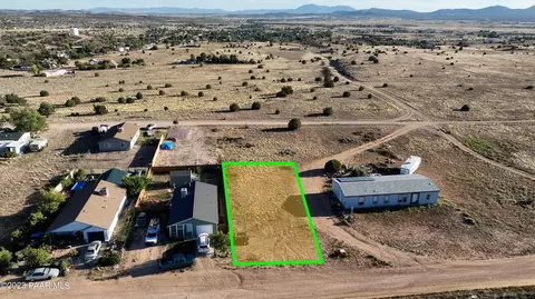 351 E Ahonen Rd, Paulden, AZ 86334