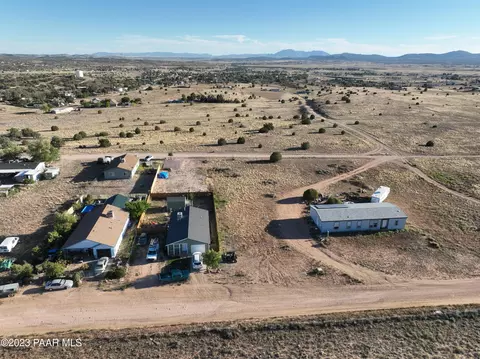 351 E Ahonen Rd, Paulden, AZ 86334 photo 3