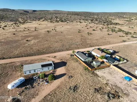 351 E Ahonen Rd, Paulden, AZ 86334 photo 12