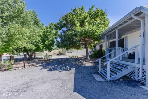 10115 E Hereford Ln, Dewey, AZ 86327 photo 3