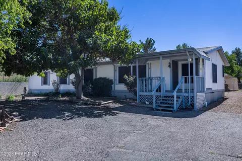 10115 E Hereford Ln, Dewey, AZ 86327