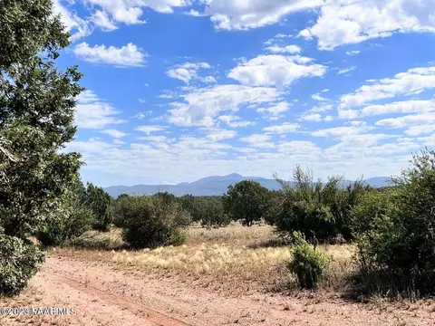 39720 Bowling Ln, Ash Fork, AZ 86320 photo 12