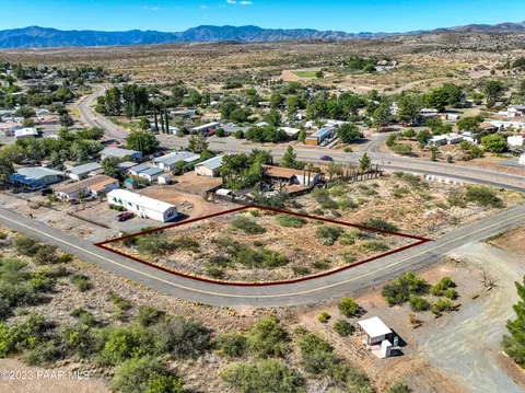 17205 17213 E Roadrunner Rd, Mayer, AZ 86333 photo 2