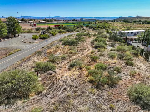 17205 17213 E Roadrunner Rd, Mayer, AZ 86333 photo 6