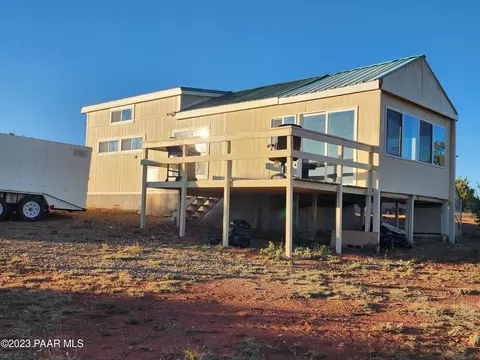 000 Hyde Park Rd, Seligman, AZ 86337