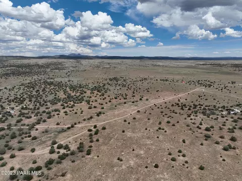 90 Nw4 Outback Rd, Ash Fork, AZ 86320 photo 2