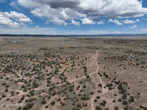 90 E2 Outback Rd, Ash Fork, AZ 86320 photo 4
