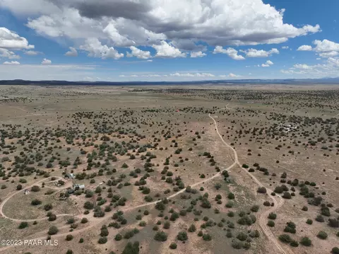 90 E2 Outback Rd, Ash Fork, AZ 86320 photo 5