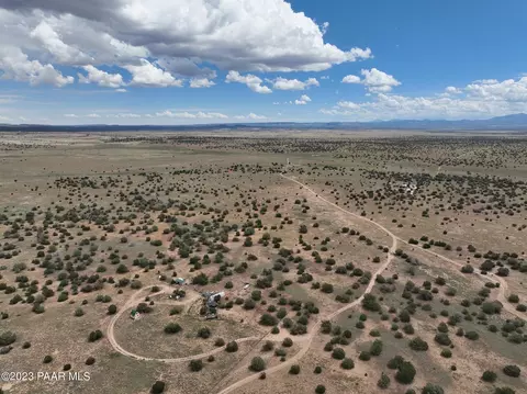 90 E2 Outback Rd, Ash Fork, AZ 86320 photo 7