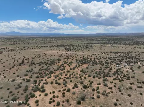 90 E2 Outback Rd, Ash Fork, AZ 86320 photo 12