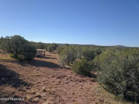 13 Cattle Dr, Ash Fork, AZ 86320 photo 4
