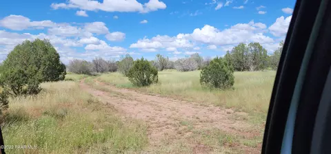 2277 W Picacho Dr, Ash Fork, AZ 86320 photo 7