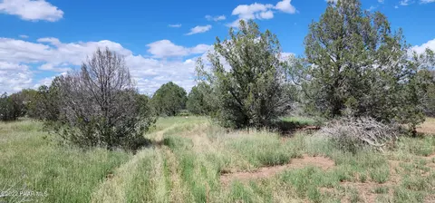2277 W Picacho Dr, Ash Fork, AZ 86320 photo 5