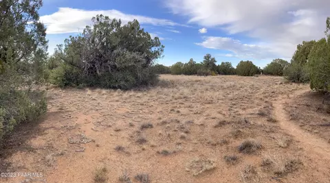 5280 W Secret Springs Dr, Prescott, AZ 86305