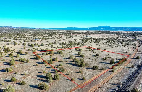 00 N Nn N N Upper Verde Trl, Paulden, AZ 86334