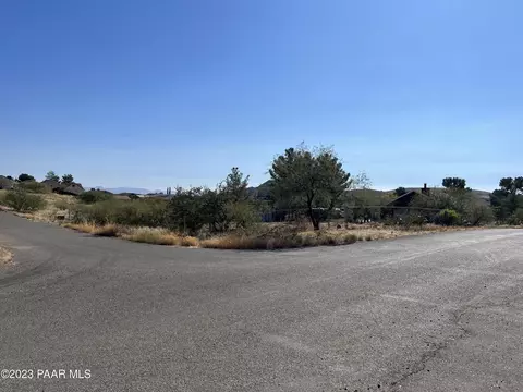 17609 E Jackrabbit Rd, Mayer, AZ 86333 photo 4