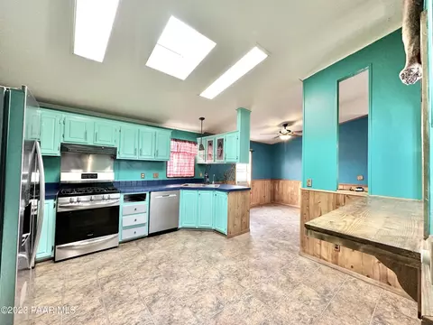 504 E Rodeo Rd, Williams, AZ 86046 photo 4