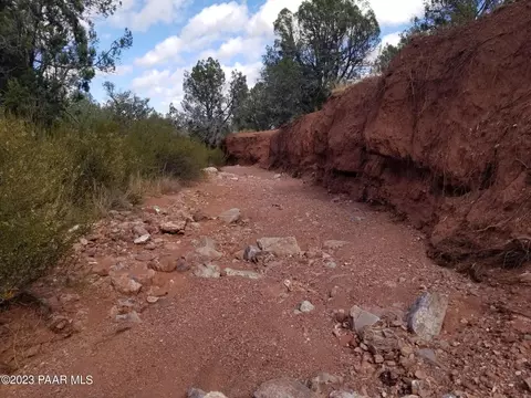 254 Tarantula Way, Ash Fork, AZ 86320 photo 3