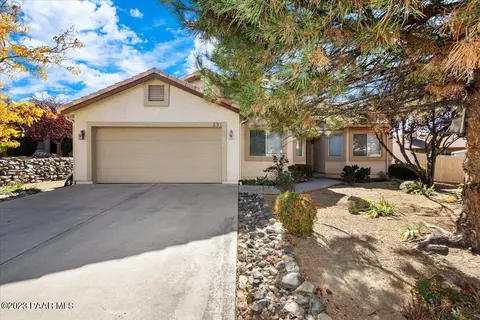 891 Whispering Oak Dr, Prescott, AZ 86301