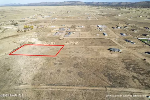 0002 No Name Vineyard, Paulden, AZ 86334