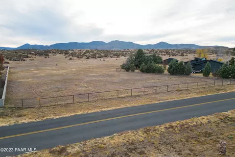 12131 E Turquoise Cir, Dewey-humboldt, AZ 86327 photo 3