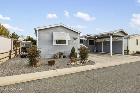 975 N Village Way, Dewey-humboldt, AZ 86327