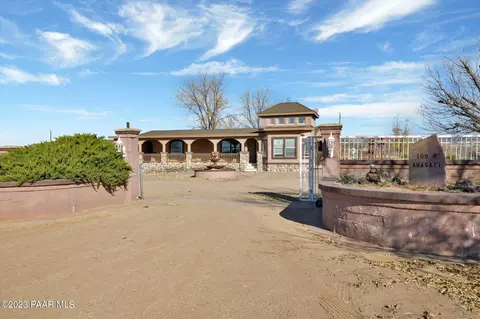 100 W Anasazi Trl, Paulden, AZ 86334