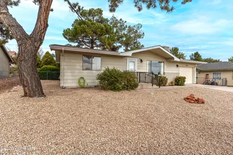11050 E Manzanita Trl, Dewey, AZ 86327