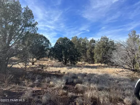 3953 N Mark Pl, Ash Fork, AZ 86320 photo 5