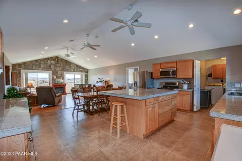 19670 E Juniper Dr, Mayer, AZ 86333 photo 5