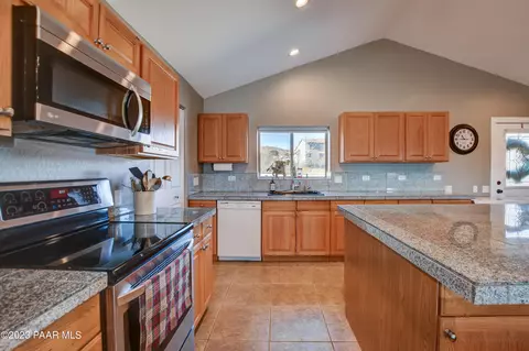 19670 E Juniper Dr, Mayer, AZ 86333 photo 8
