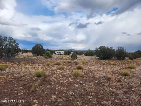 3280 N Boone Trl, Ash Fork, AZ 86320