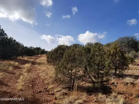 68 Mountain Home Rd # B, Ash Fork, AZ 86320 photo 4