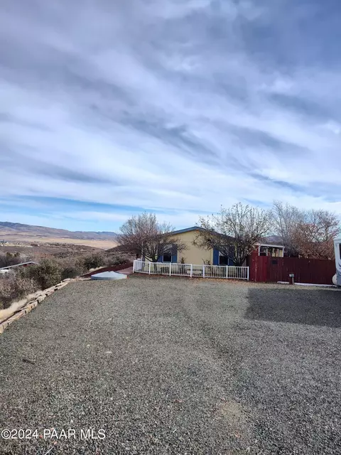 745 S Martha Way, Dewey-humboldt, AZ 86327