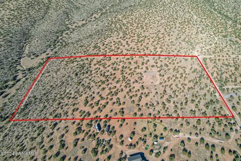1829 W Silent Spring Cyn, Paulden, AZ 86334