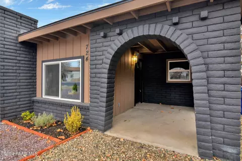 724 Lincoln Ave, Prescott, AZ 86301