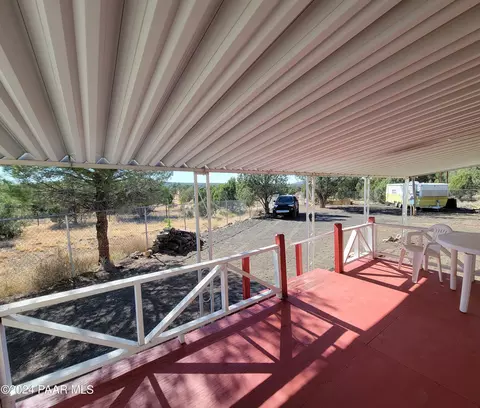739 W Mesa Dr, Ash Fork, AZ 86320 photo 2