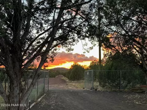 739 W Mesa Dr, Ash Fork, AZ 86320 photo 13