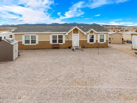 2375 W Sherry Dr, Paulden, AZ 86334