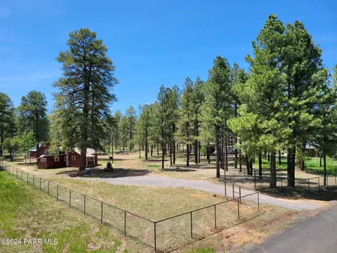 72 S Golden Mdws Trl, Williams, AZ 86046