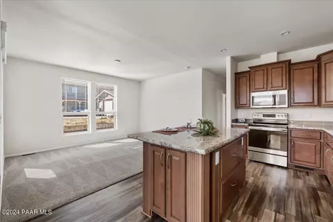 20942 E Skyview Ln, Mayer, AZ 86333 photo 11